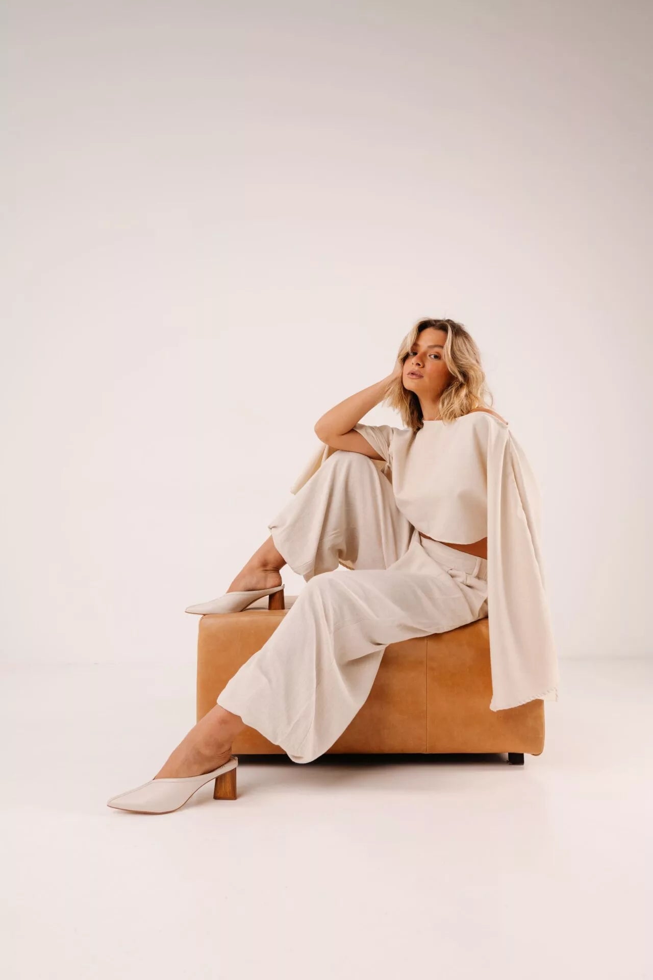 Mule Salto Madeira Anari