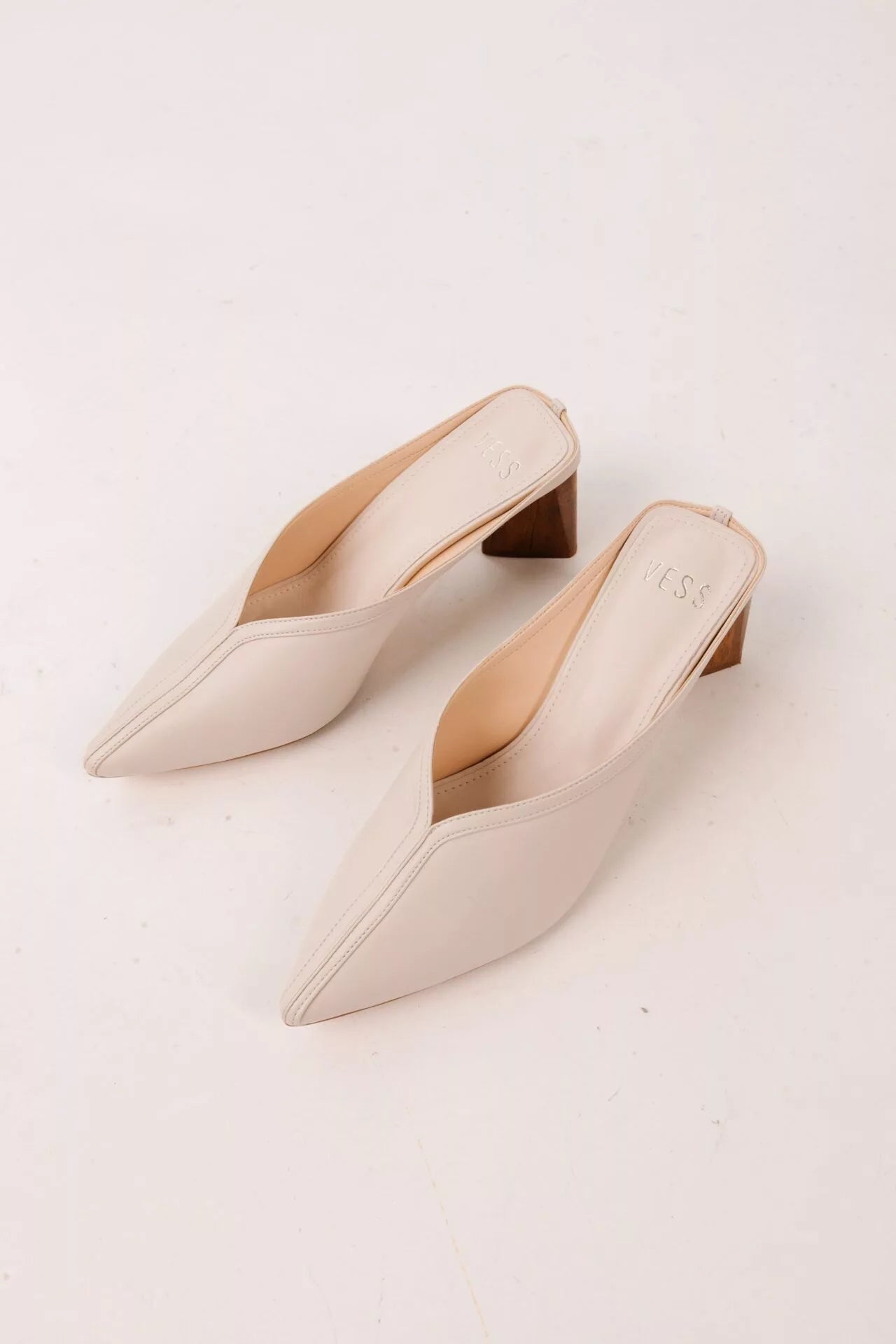 Mule Salto Madeira Anari