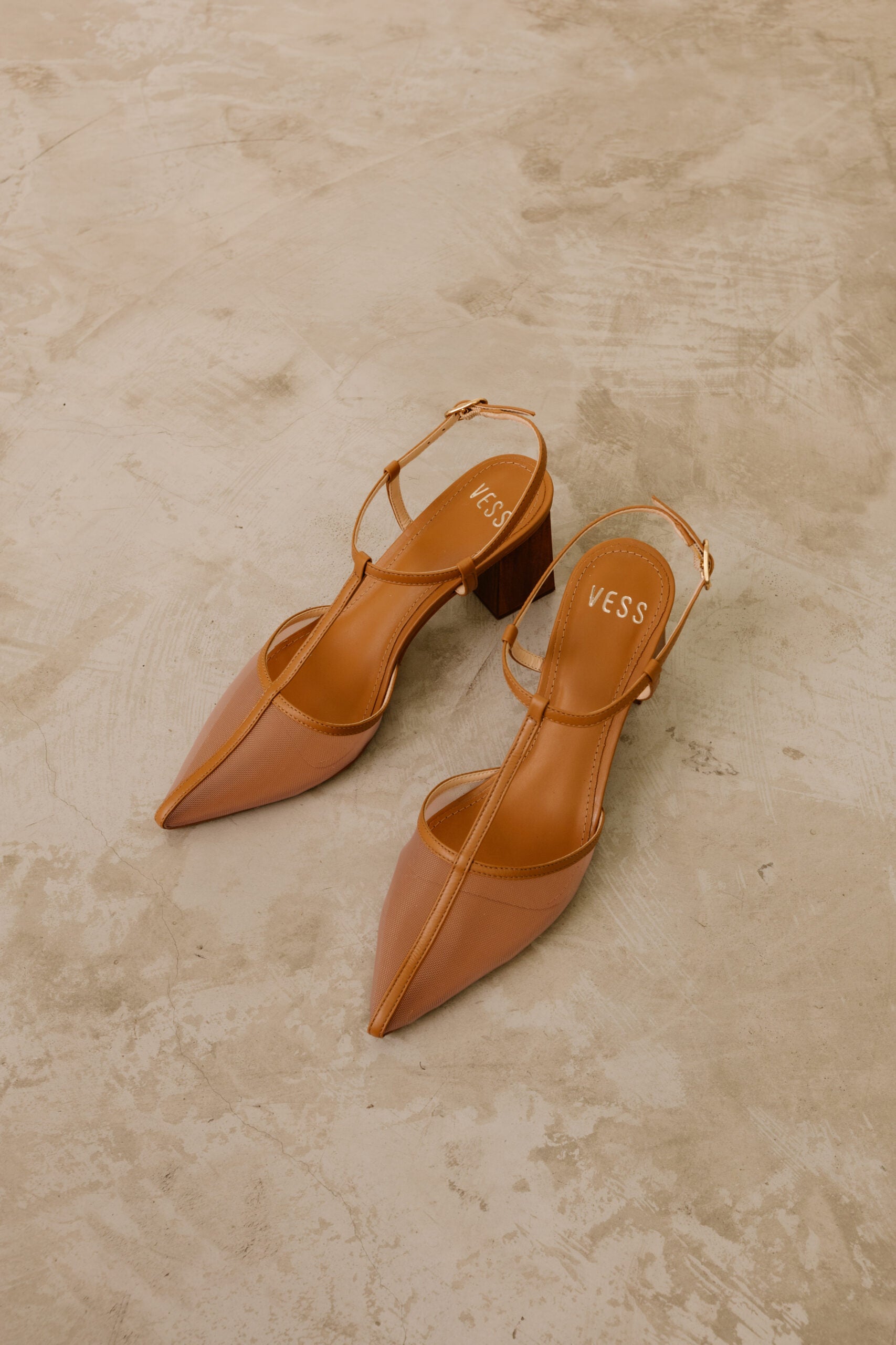 Sapato Feminino Montparnasse Couro e Tela