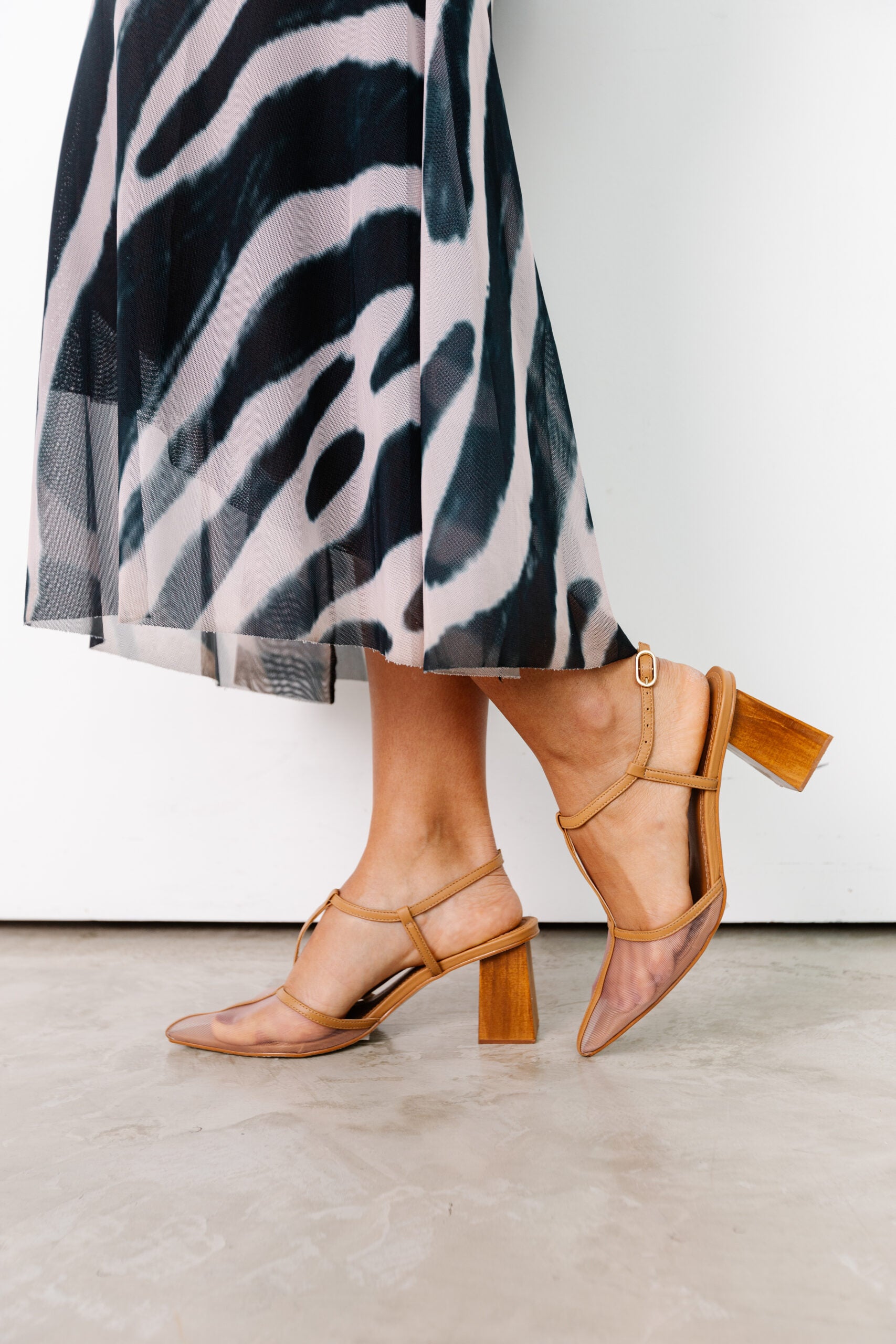 Sapato Feminino Montparnasse Couro e Tela