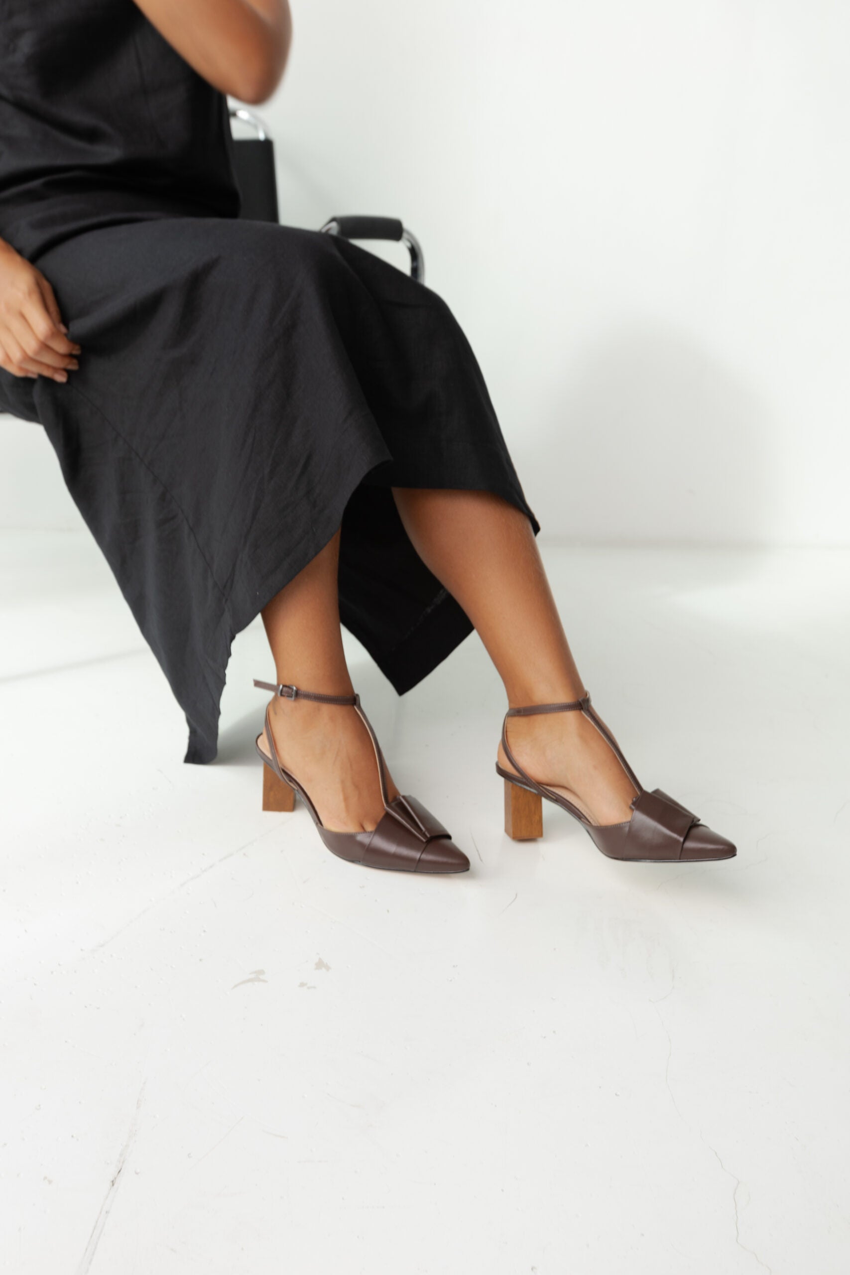 Scarpin Feminino Couro Salto Médio Biarritz