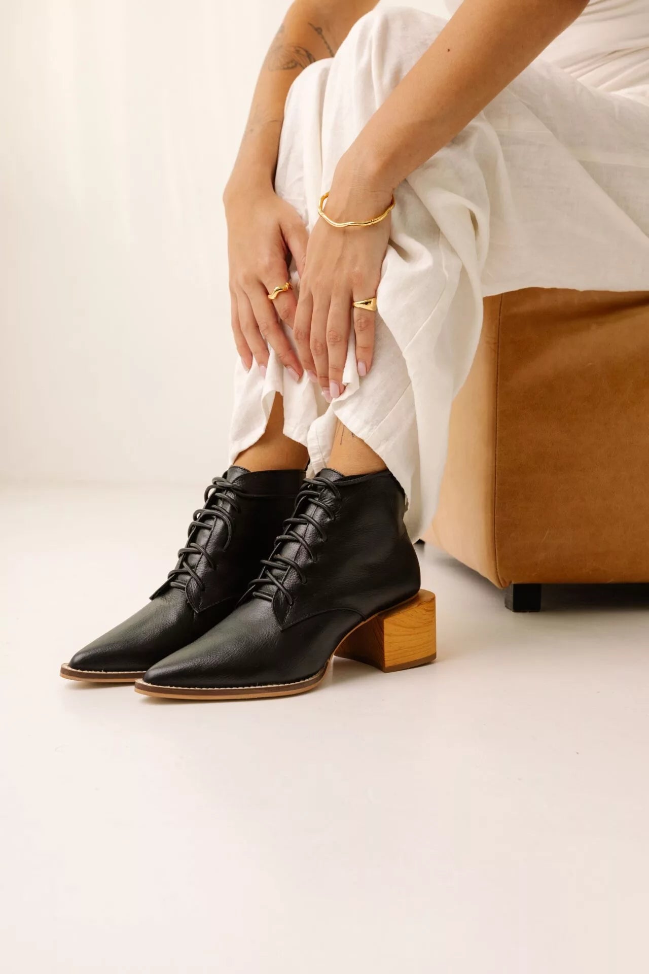 Bota Feminina Salto Médio Unique