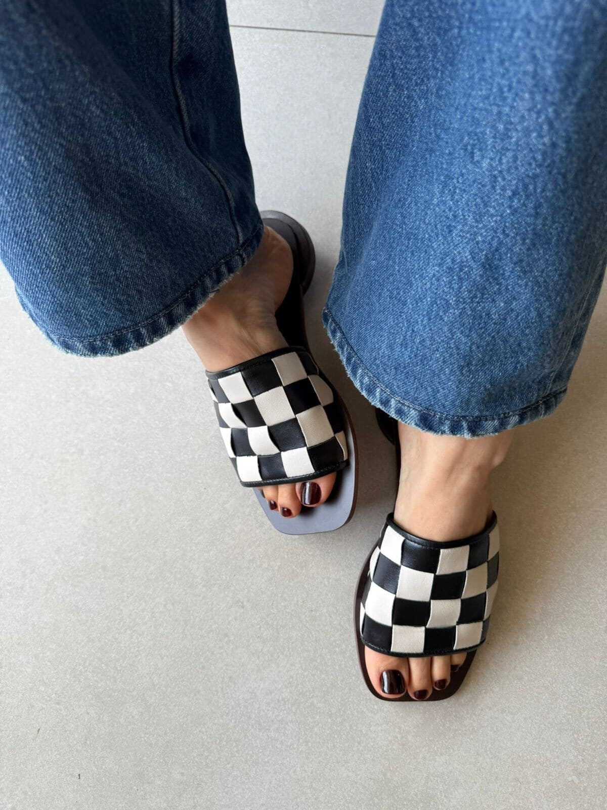 Tamanco Feminino em Couro Artemis