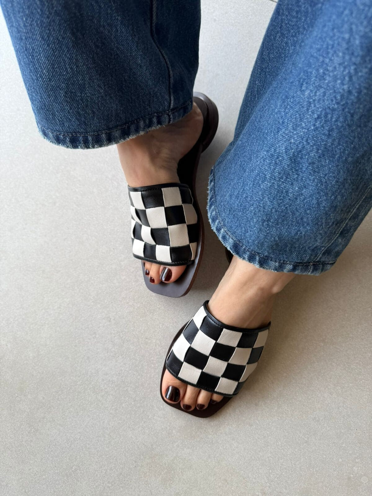 Tamanco Feminino em Couro Artemis